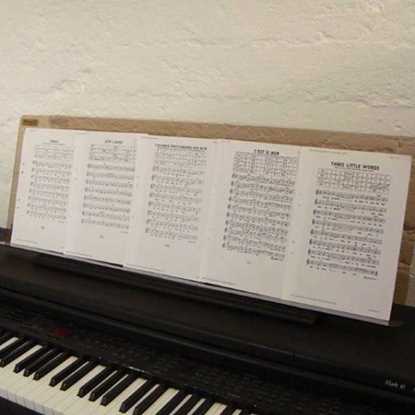 Bagatell Notställ för piano Transparent